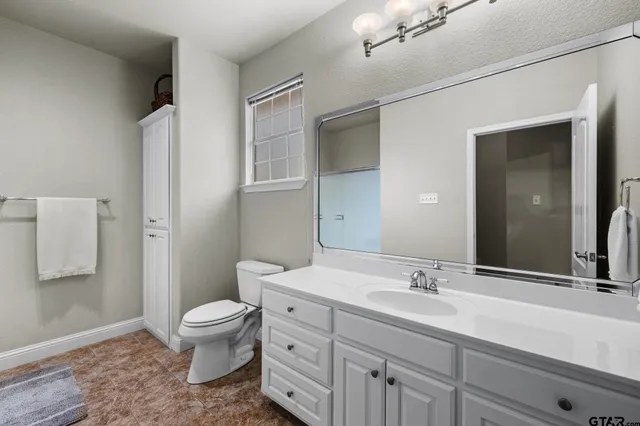 $789,000 | 1688 County Road 3118, Quitman, TX 75783