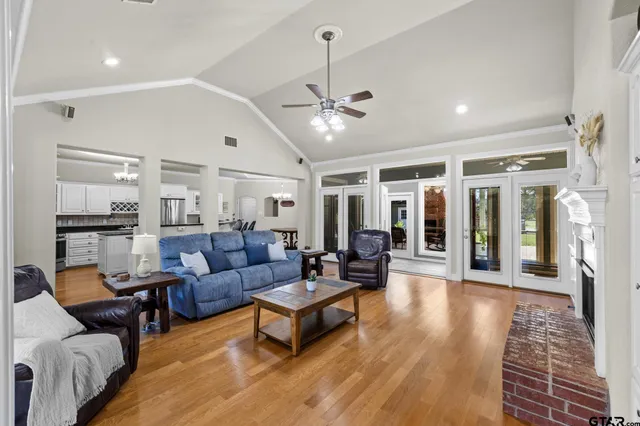 $789,000 | 1688 County Road 3118, Quitman, TX 75783