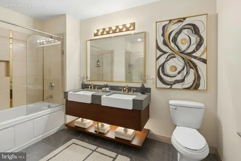 $549,000 | 901 North Penn Street, Unit F810, Philadelphia, PA 19123