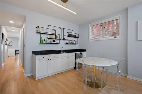 $675,000 | 2140 West Haddon Avenue, Unit 1E, Chicago, IL 60622