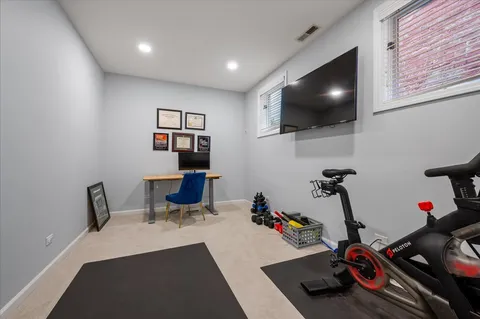 $675,000 | 2140 West Haddon Avenue, Unit 1E, Chicago, IL 60622