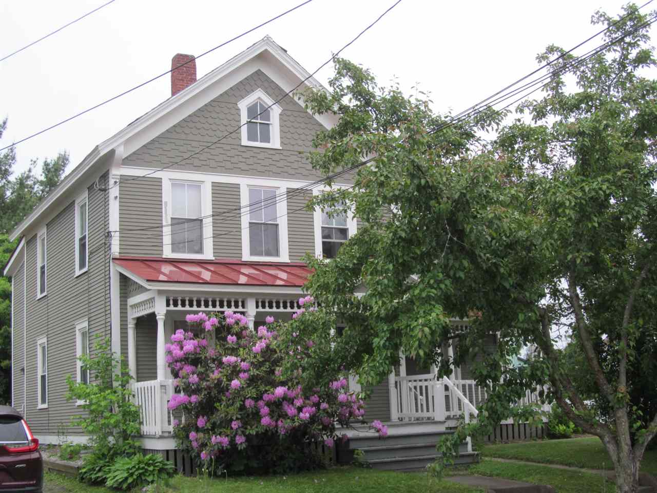 20 Curtis Avenue Rutland, VT 05701 - Photo 3 of 39