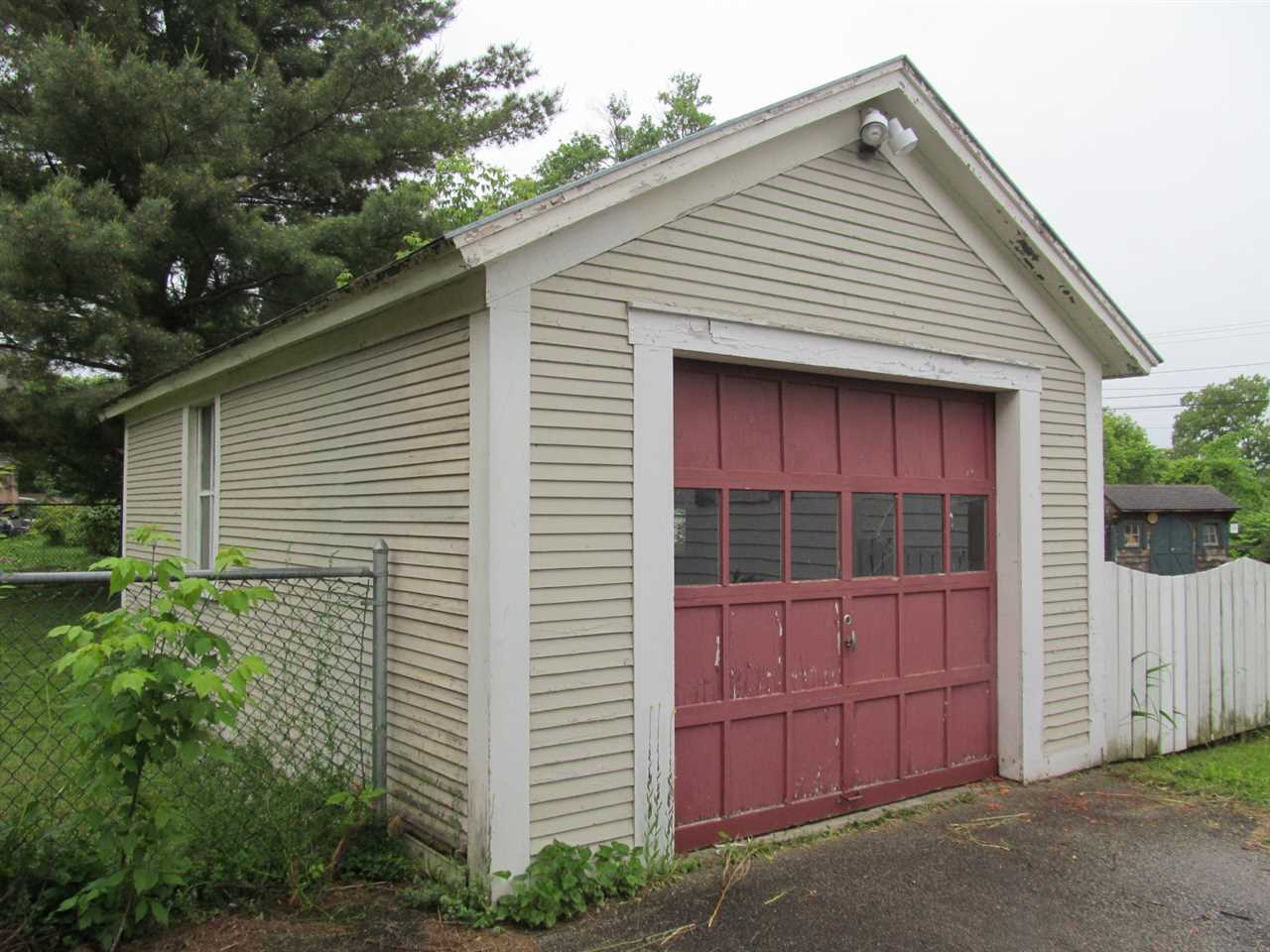 20 Curtis Avenue Rutland, VT 05701 - Photo 8 of 39
