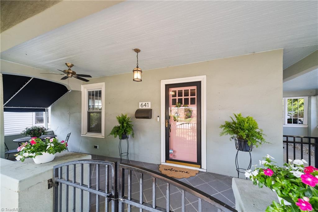 641 South Hawthorne Road Winston-Salem, NC 27103 - Photo 4 of 44