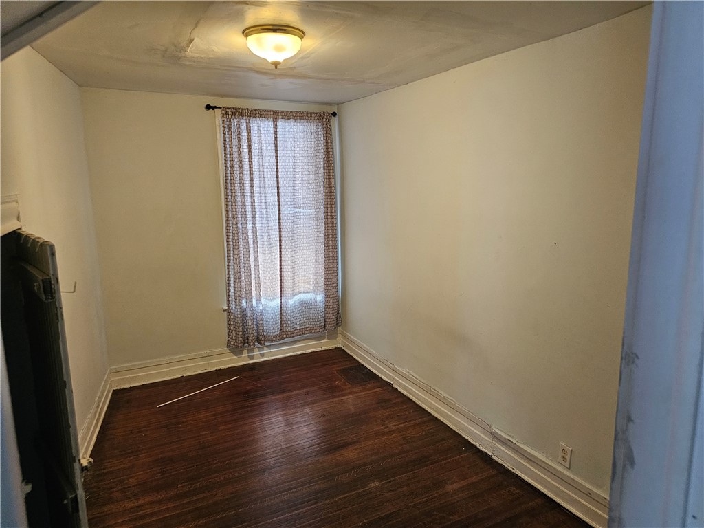 204 Cypress Street Rochester, NY 14620 - Photo 17 of 40 unit 208 vacant bedroom