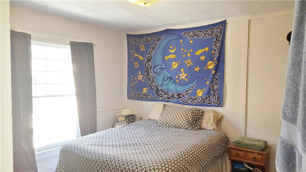 204 Cypress Street Rochester, NY 14620 - Photo 26 of 40 2nd floor 206A bedroom