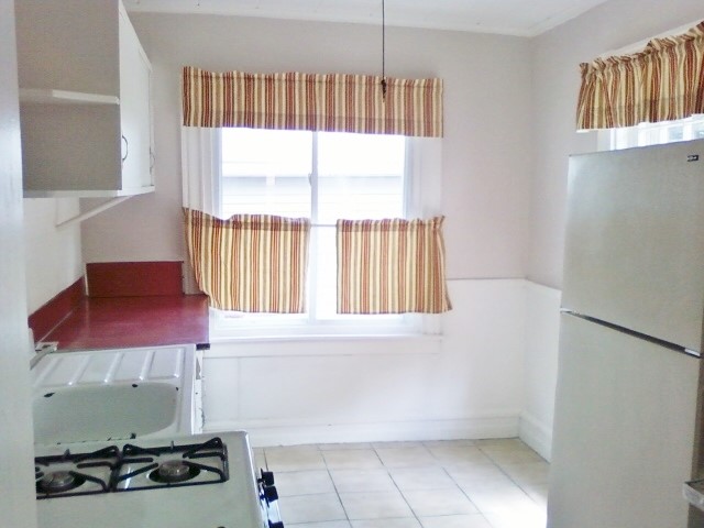 204 Cypress Street Rochester, NY 14620 - Photo 27 of 40 2nd floor unit 206A kitchen