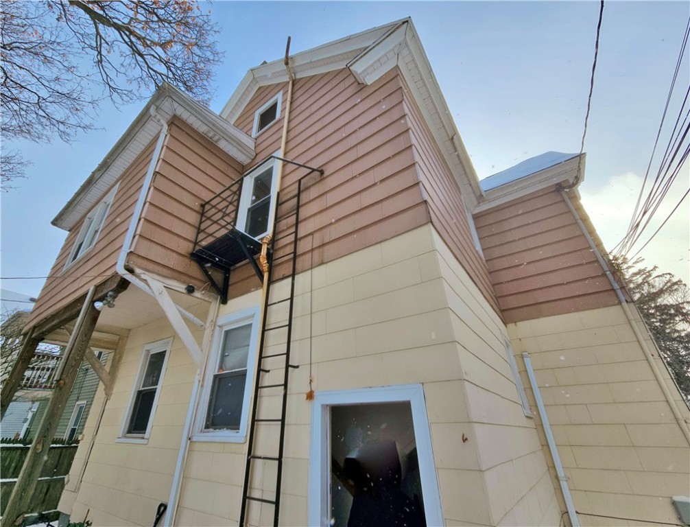 204 Cypress Street Rochester, NY 14620 - Photo 10 of 40