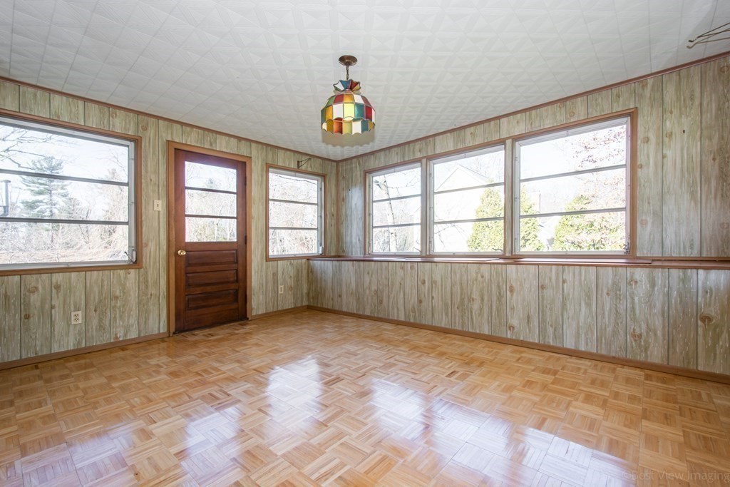 54 Carpenter Road Northbridge, MA 01588 - Photo 23 of 42 an empty room with windows