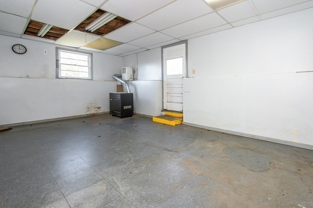 54 Carpenter Road Northbridge, MA 01588 - Photo 38 of 42 an empty room with windows