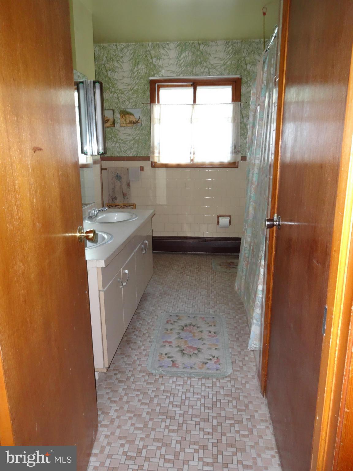 7582 Old Telegraph Road Severn, MD 21076 - Photo 12 of 13 Bath