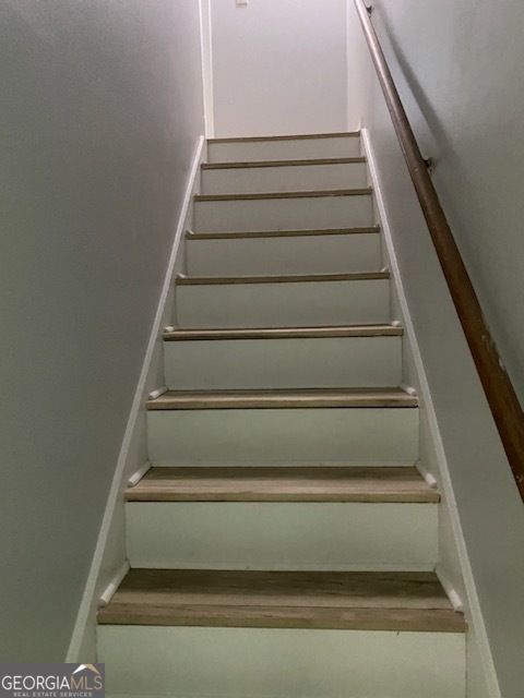 34 Quail Run Decatur, GA 30035 - Photo 20 of 21 a view of entryway