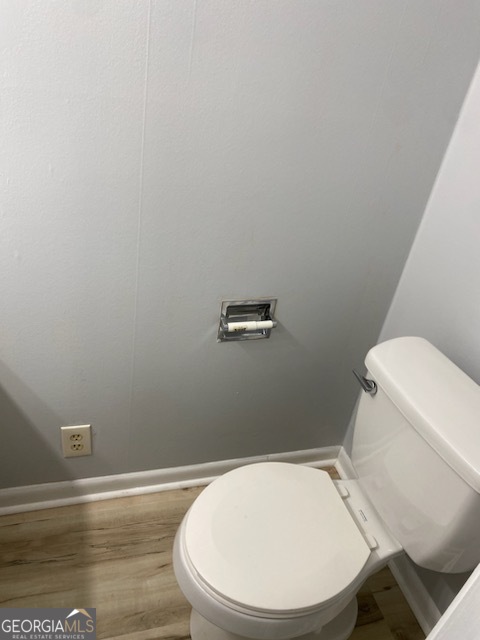 34 Quail Run Decatur, GA 30035 - Photo 10 of 21 a bathroom with a toilet and a sink