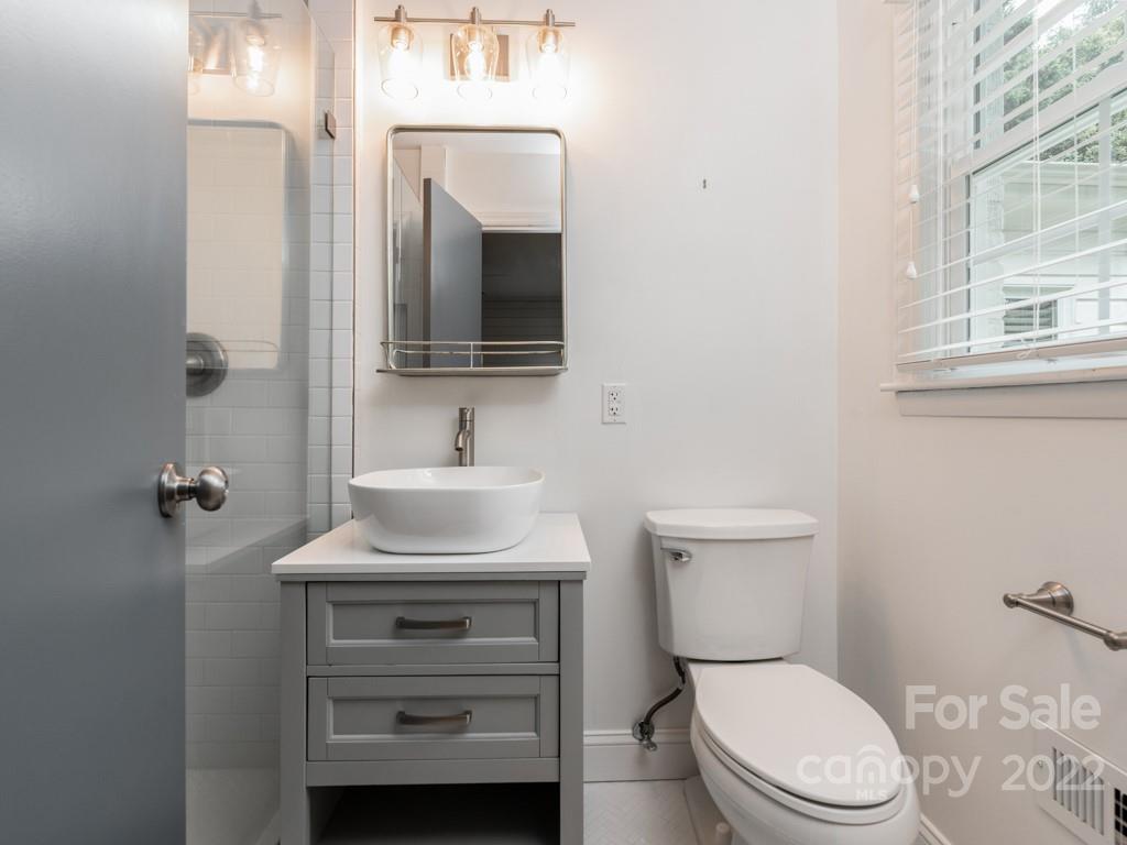 1115 Barkley Road Charlotte, NC 28209 - Photo 25 of 45 Gallery Image 25