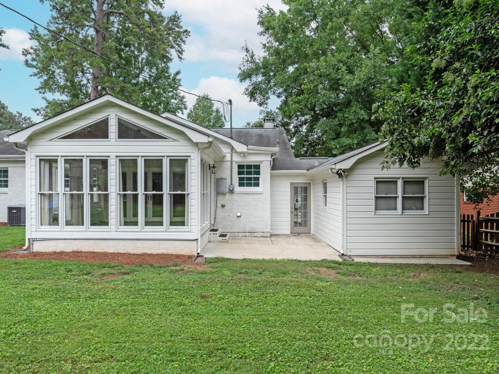 1115 Barkley Road Charlotte, NC 28209 - Photo 41 of 45 Gallery Image 41