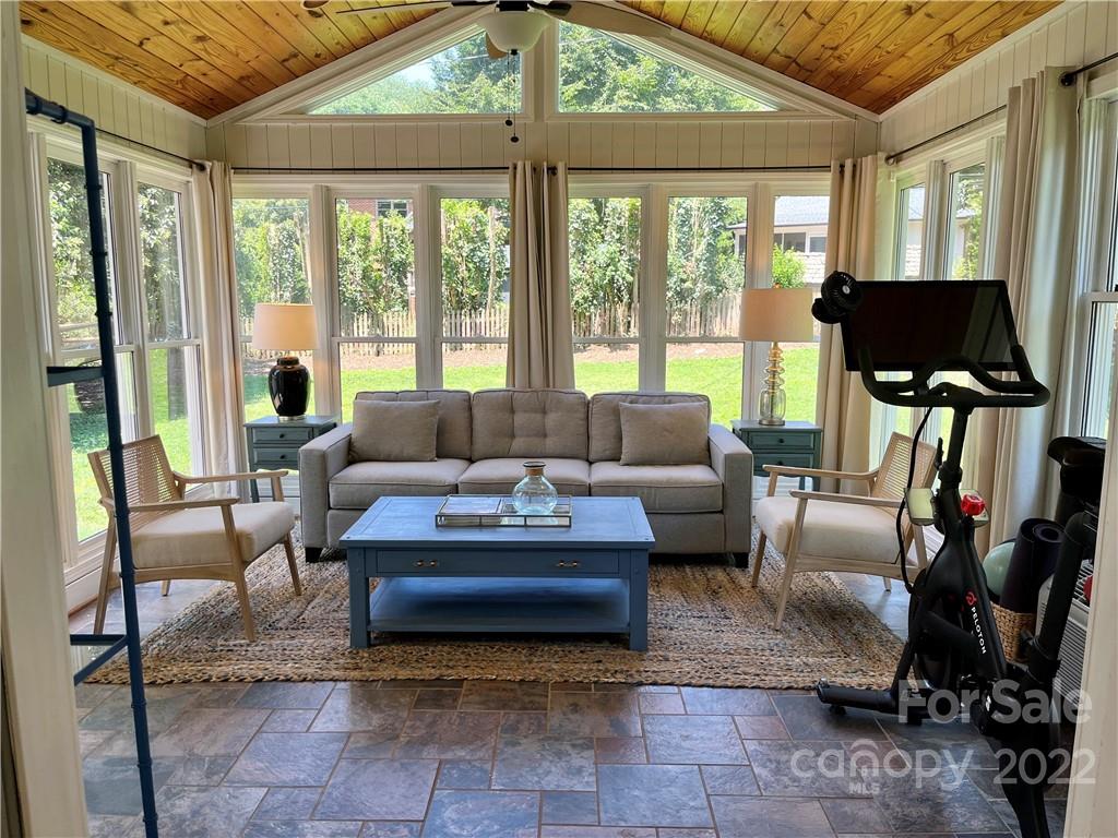 1115 Barkley Road Charlotte, NC 28209 - Photo 5 of 45 Gallery Image 5