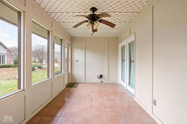 $650,000 | 947 Tamarack Cir N Drive, Indianapolis, IN 46260