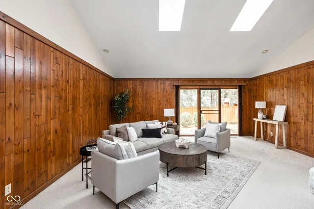 $650,000 | 947 Tamarack Cir N Drive, Indianapolis, IN 46260