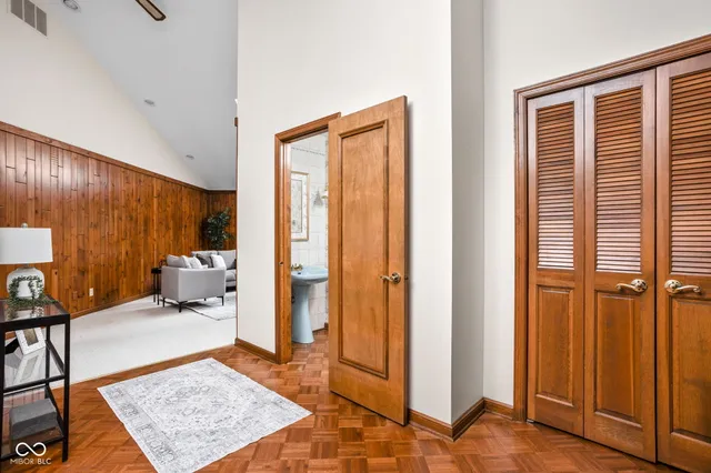 $650,000 | 947 Tamarack Cir N Drive, Indianapolis, IN 46260