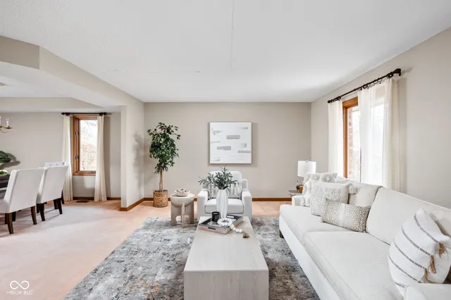 $650,000 | 947 Tamarack Cir N Drive, Indianapolis, IN 46260