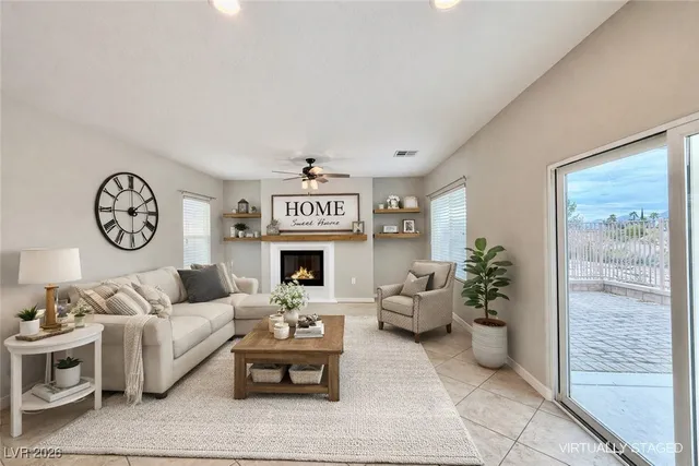 $1,995 | 8125 Celina Hills Street, Las Vegas, NV 89131