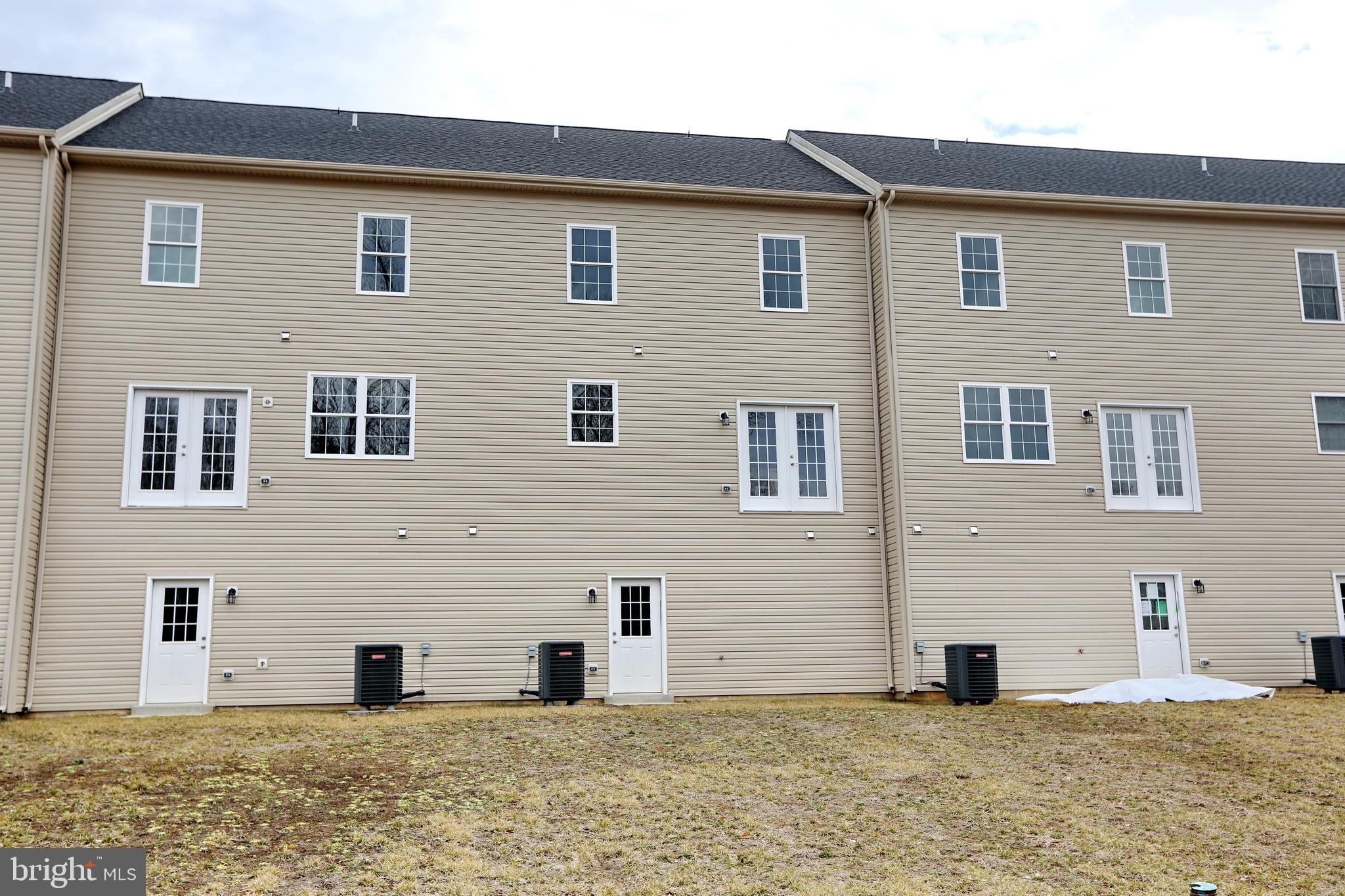 1056 Rye La La Plata, MD 20646 - Photo 5 of 82