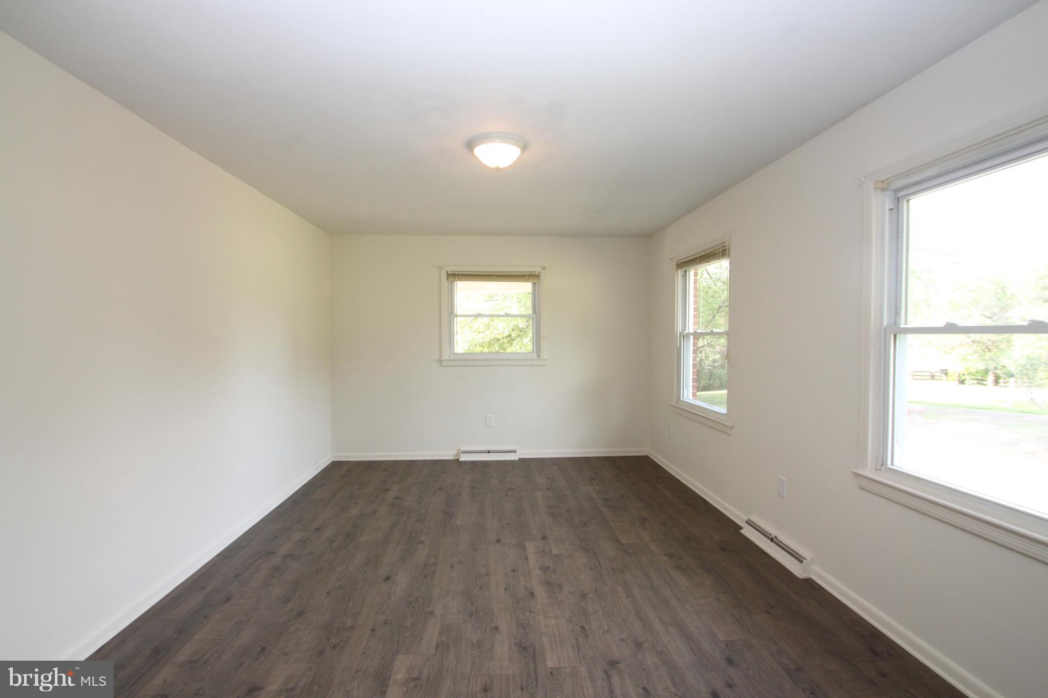 7147 Rixeyville Road Rixeyville, VA 22737 - Photo 9 of 20 Living Room
