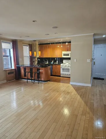 $2,500 | 105-15 66th Avenue, Unit 3F | Forest Hills