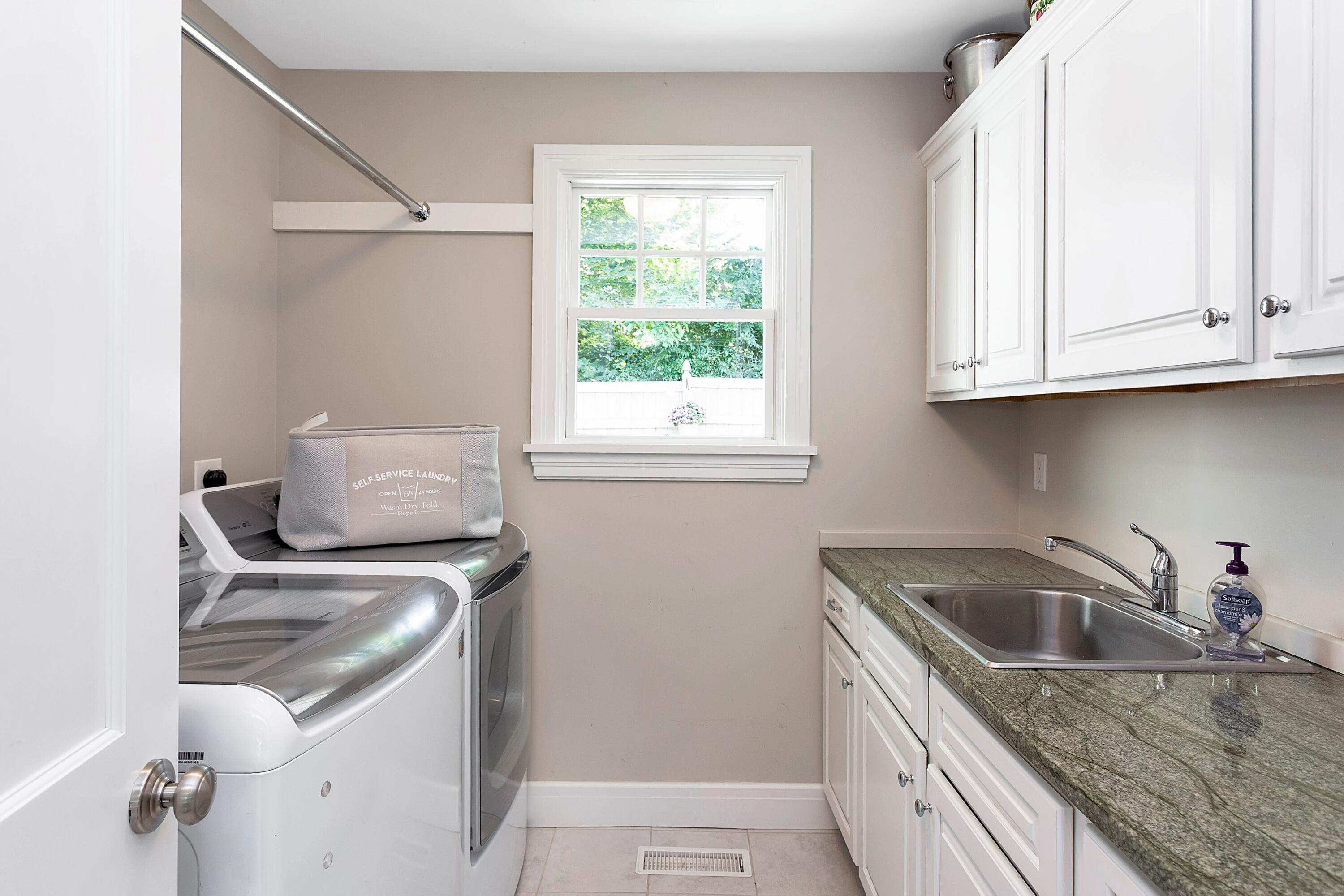 2 Cedar Gate Road Darien, CT 06820 - Photo 34 of 42 a kitchen that has a sink and a stove