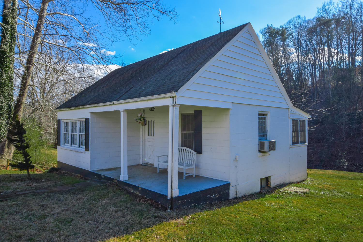 95 Old Furnace Road Rocky Mount, VA 24151 - Photo 12 of 105 12