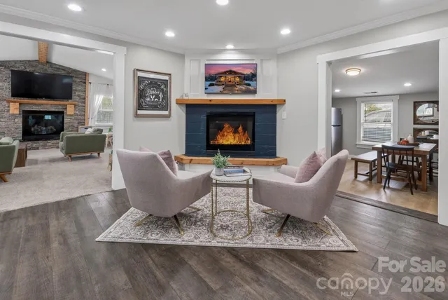 $550,000 | 603 West Wilson Avenue, Mooresville, NC 28115