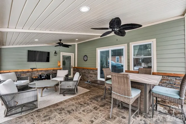 $550,000 | 603 West Wilson Avenue, Mooresville, NC 28115