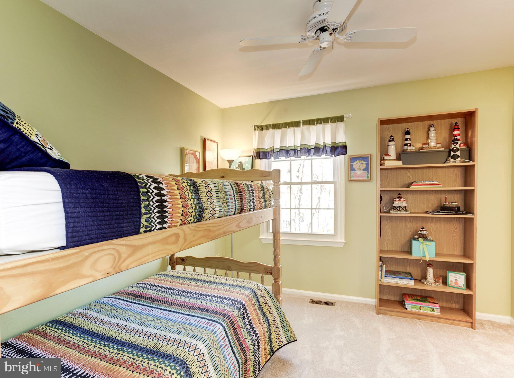 8294 Lindside Way Springfield, VA 22153 - Photo 19 of 30 Bedroom