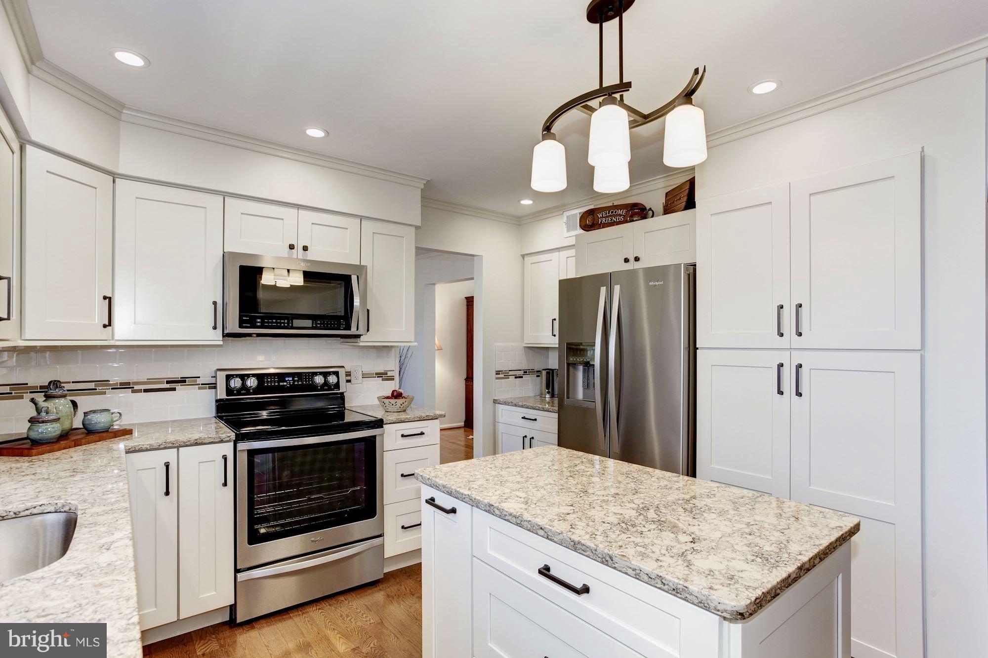 8294 Lindside Way Springfield, VA 22153 - Photo 4 of 30 Kitchen