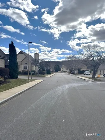 $377,000 | 15 Abel Crossing, Norwich, CT 06360