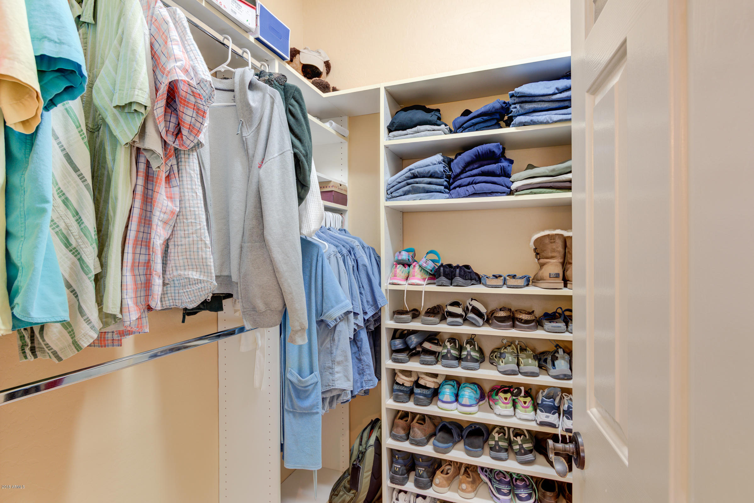 7521 Rugged Ironwood Road Gold Canyon, AZ 85118 - Photo 19 of 32 Huge Walk In Closet!