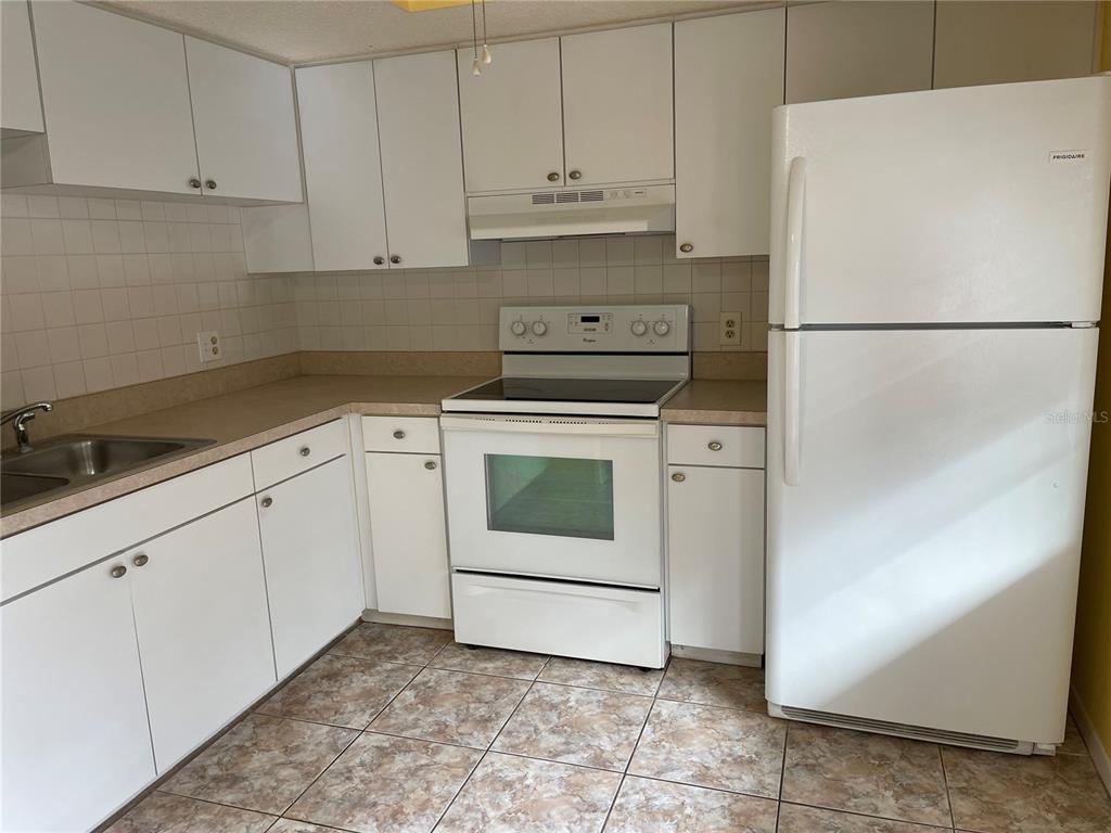 820 Virginia Street, Unit 207 Dunedin, FL 34698 - Photo 3 of 7