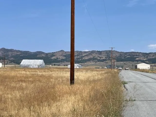 a view of an ocean view