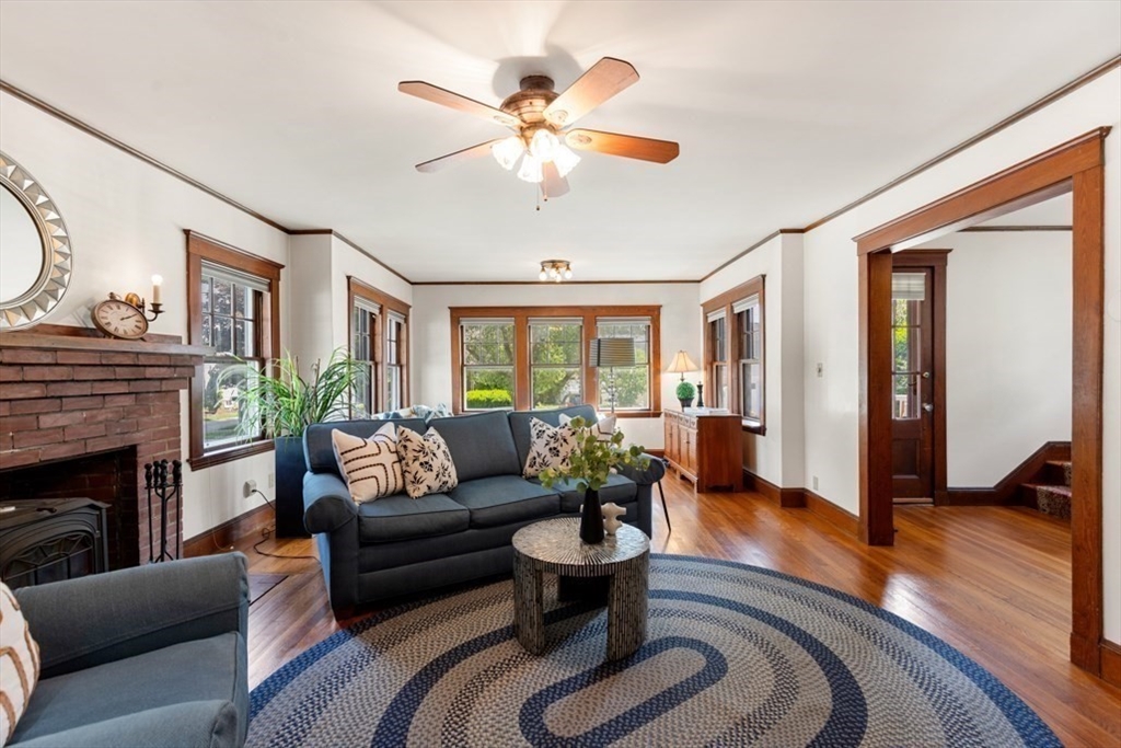 8 Berkeley Street Reading, MA 01867 - Photo 8 of 32