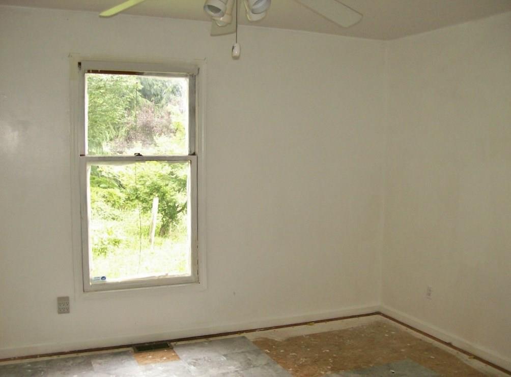 2186 South Logans Point Drive Hanover, IN 47243 - Photo 6 of 11 Gallery Image 6