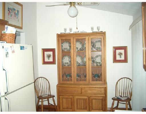 3104 Country Side Court Springfield, OH 45503 - Photo 2 of 8