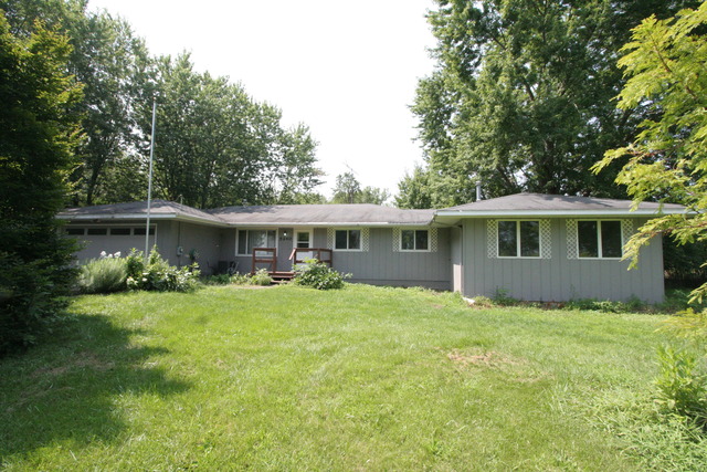 5240 Pine Bluff Road Morris, IL 60450 - Photo 1 of 22