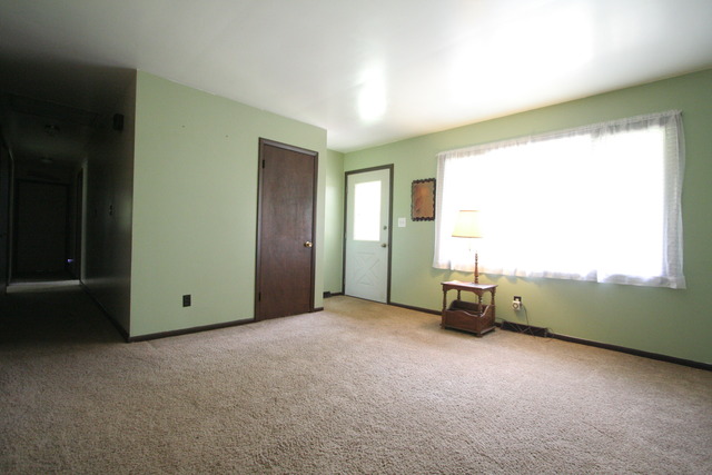 5240 Pine Bluff Road Morris, IL 60450 - Photo 8 of 22
