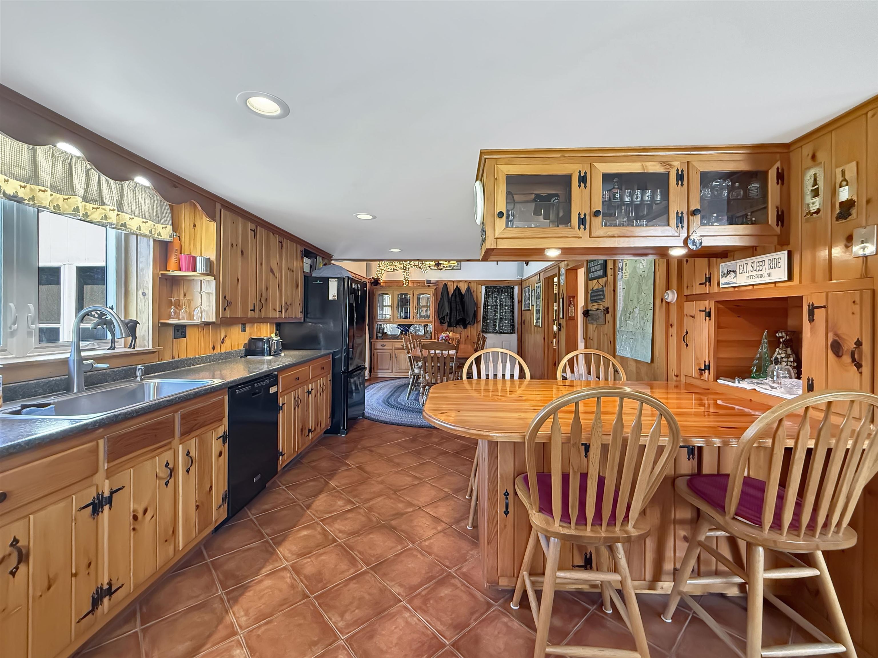 61 Old Country Lane Pittsburg, NH 03592 - Photo 2 of 48