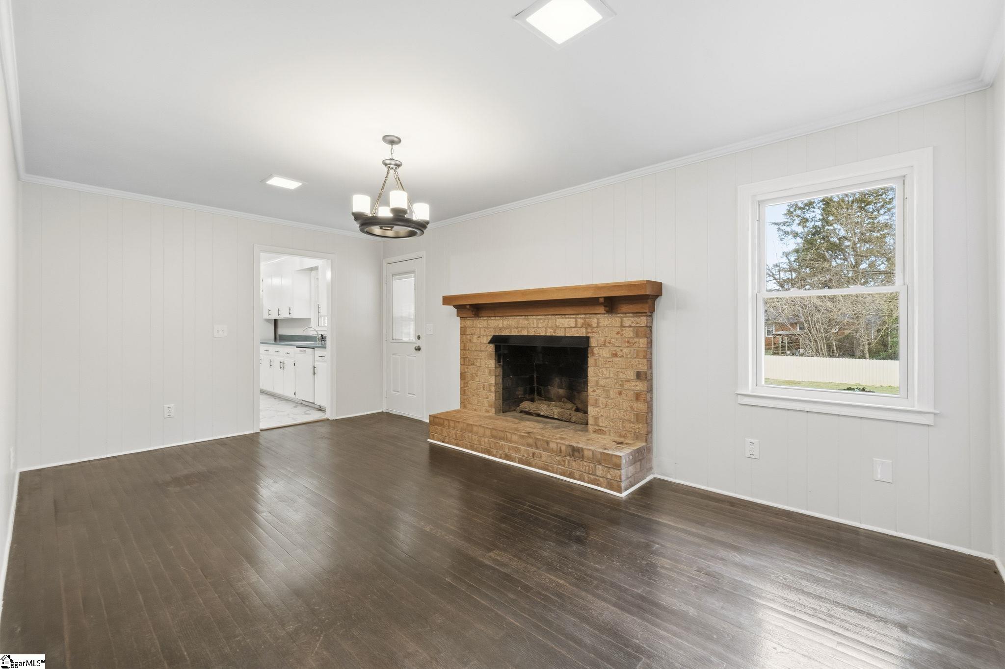 4208 Old Buncombe Road Greenville, SC 29617 - Photo 15 of 41 Gallery Image 15