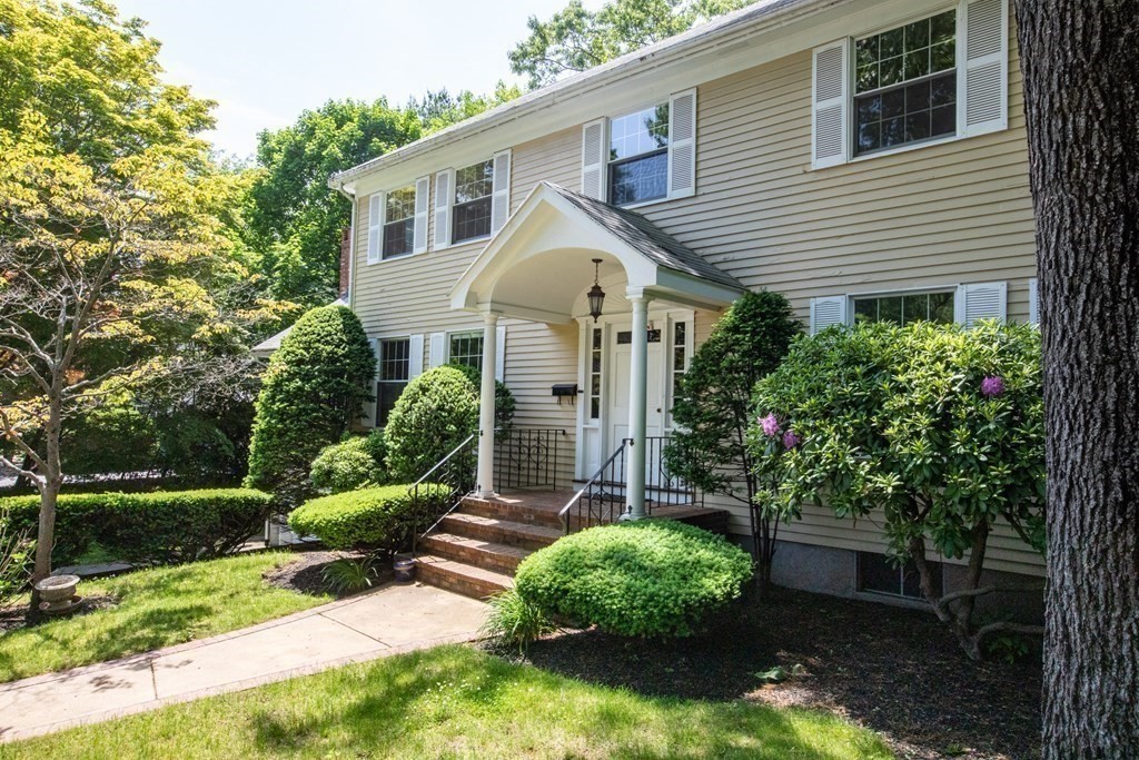 8 Castle Road Lexington, MA 02420 - Photo 1 of 24