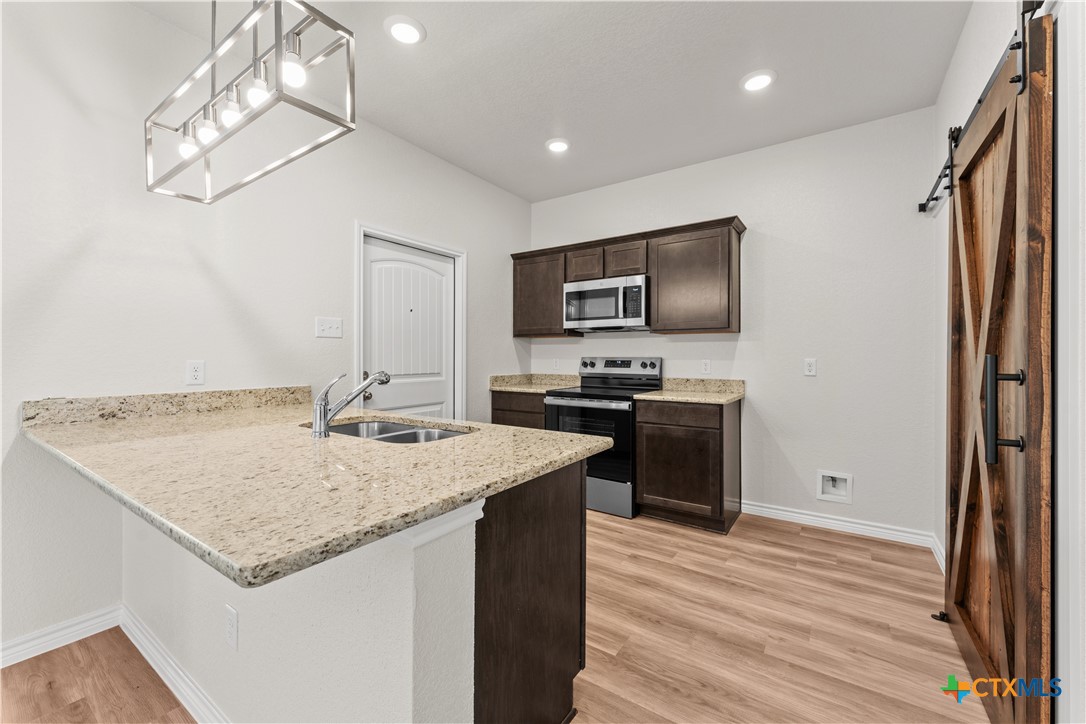 1114 Zora Drive Temple, TX 76504 - Photo 20 of 29 Unit B Kitchen