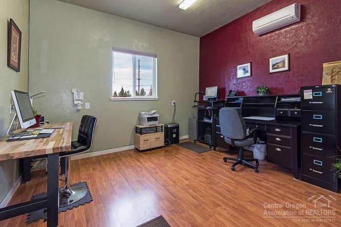 23095 Alfalfa Market Road Bend, OR 97701 - Photo 23 of 25 Gallery Image 23
