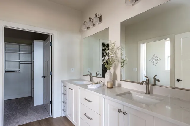 $509,900 | N9053 Southtowne Drive, Menasha, WI 54952