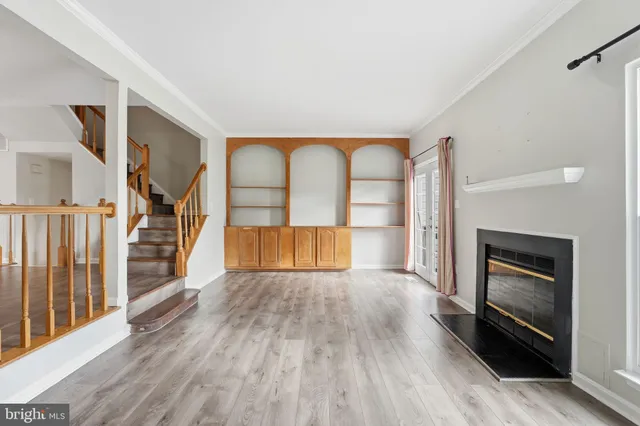 $2,800 | 6739 Rockledge Place, Centreville, VA 20121